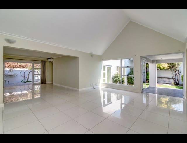 3 BEDROOM HOUSE SOLD IN CEDAR LAKES